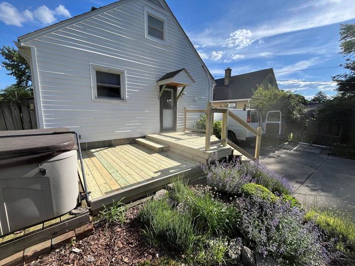 Deck run along the side of the house